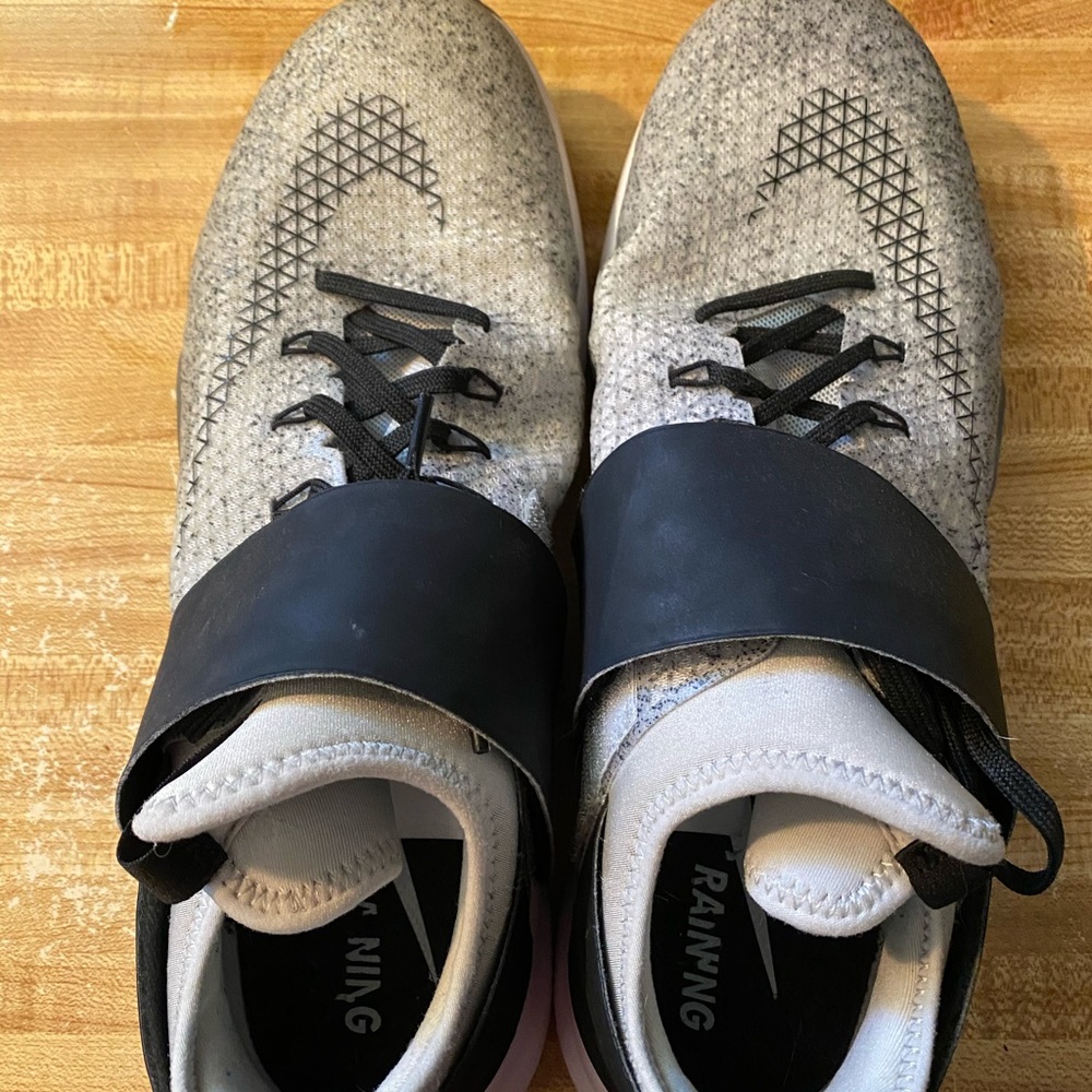 NIke Zoom Training Sneakers